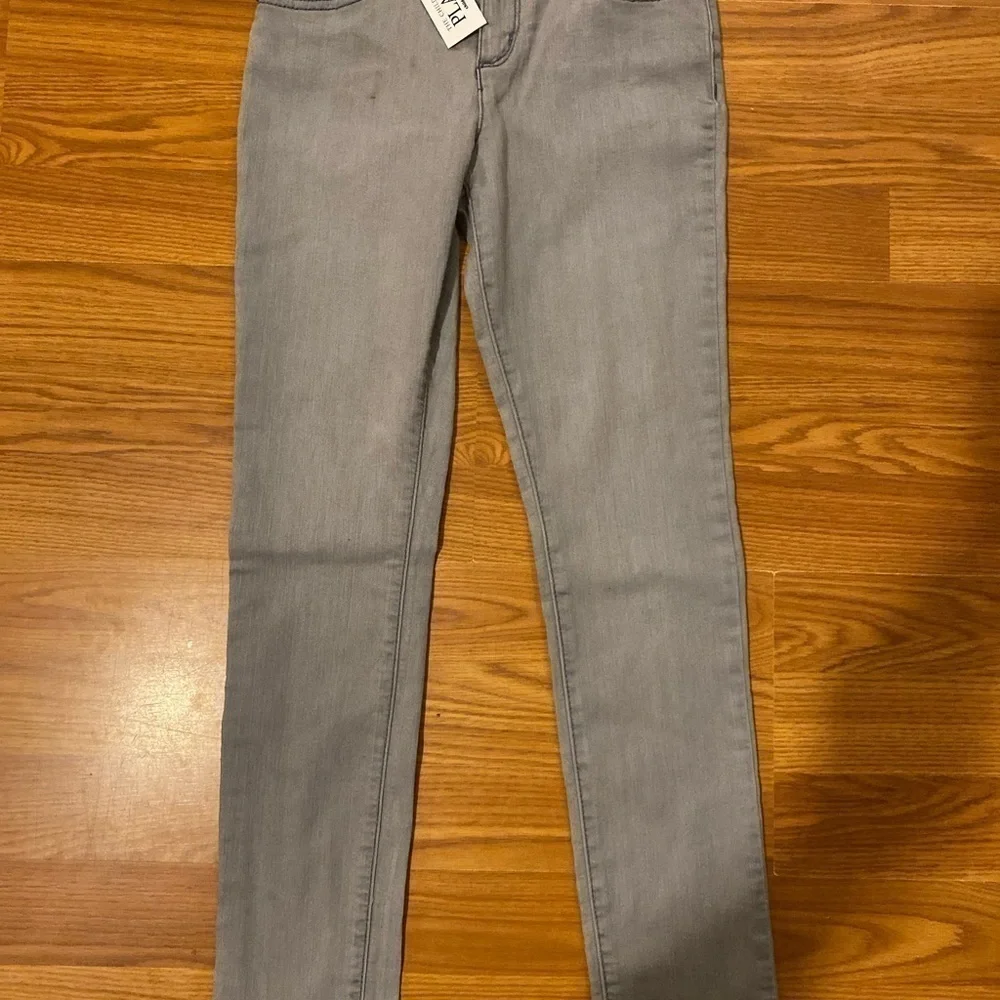 PLACE Super Skinny Jeans size 10 (GJ)